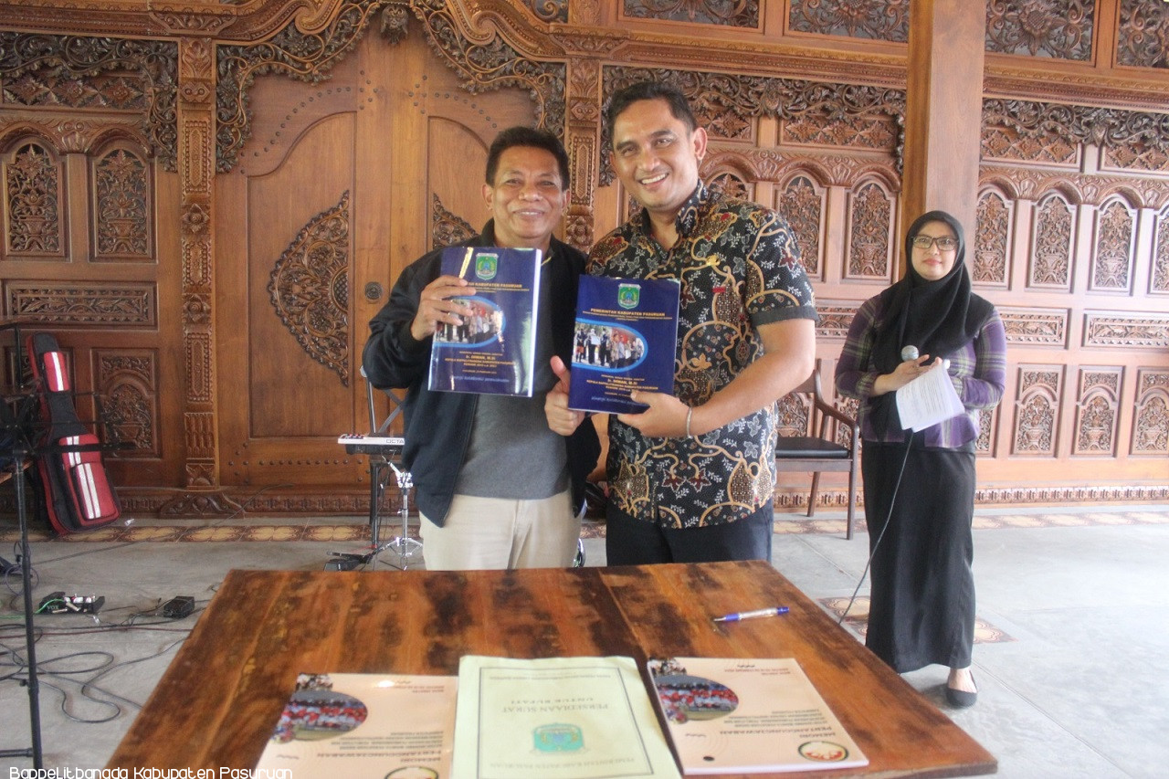 Penuh Keakraban dan Kekeluargaan Serah Terima Jabatan Kepala BAPPELITBANGDA Kabupaten Pasuruan.